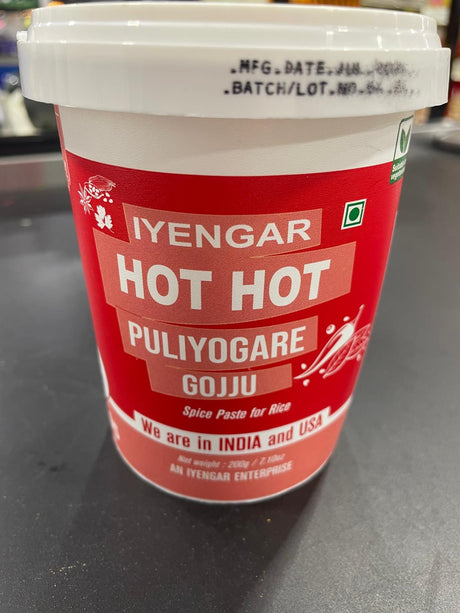 IYENGER HOT PULIYOGARE GOJJU 200 G